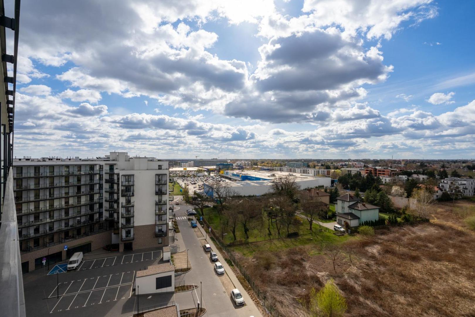 Apartment 8th Floor Wlochy - Balcony, Workspace - By Rentujemy