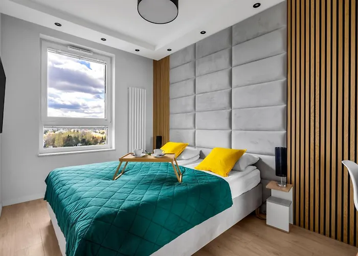 8Th Floor Warsaw Wlochy Apt - Balcony, Workspace - By Rentujemy