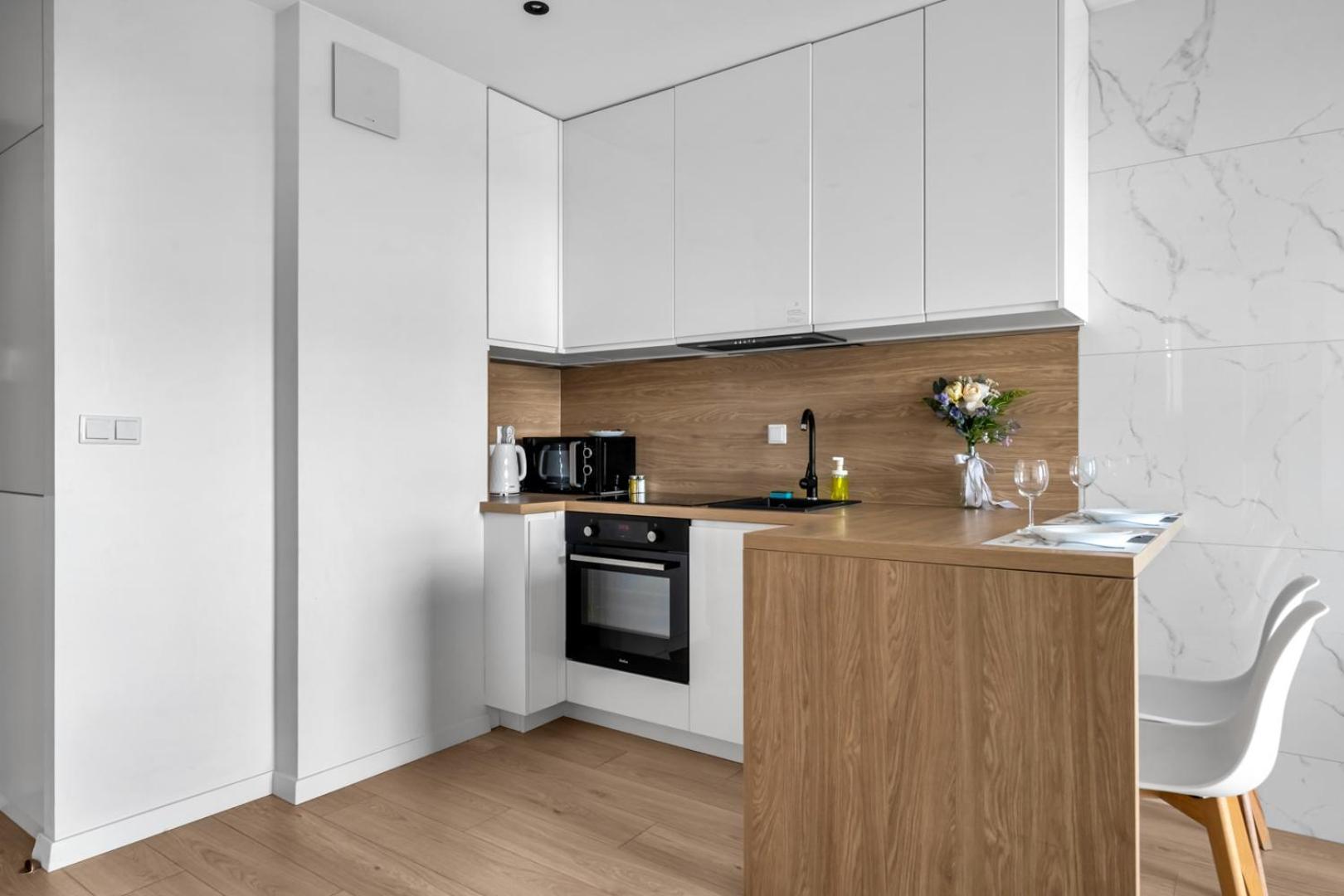 8th Floor Wlochy - Balcony, Workspace - By Rentujemy Warszawa